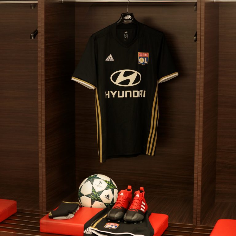 Lyon le troisième maillot adidas de la saison 2016-2017 dévoilé