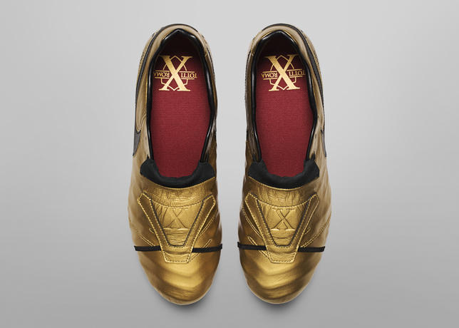 NIKE_TIEMPO_LEGEND_VI_Totti-AS-Roma_10_12_68973