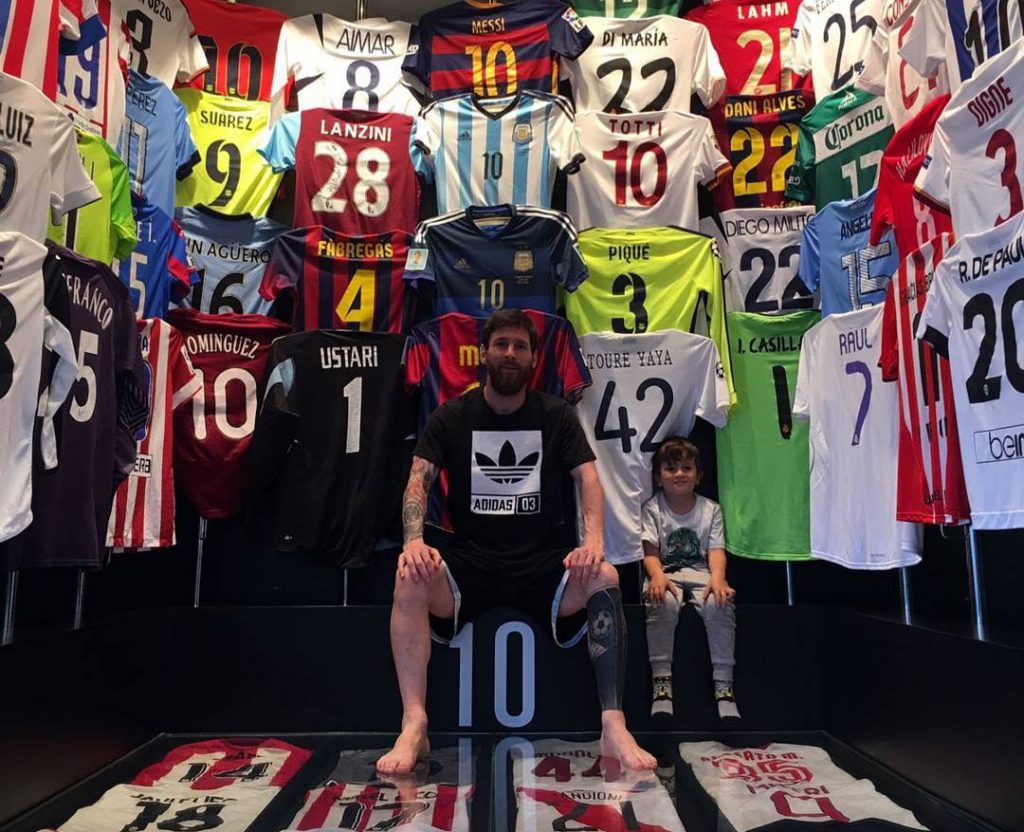 Collection-Maillot-de-Foot-de-Lionel-Messi