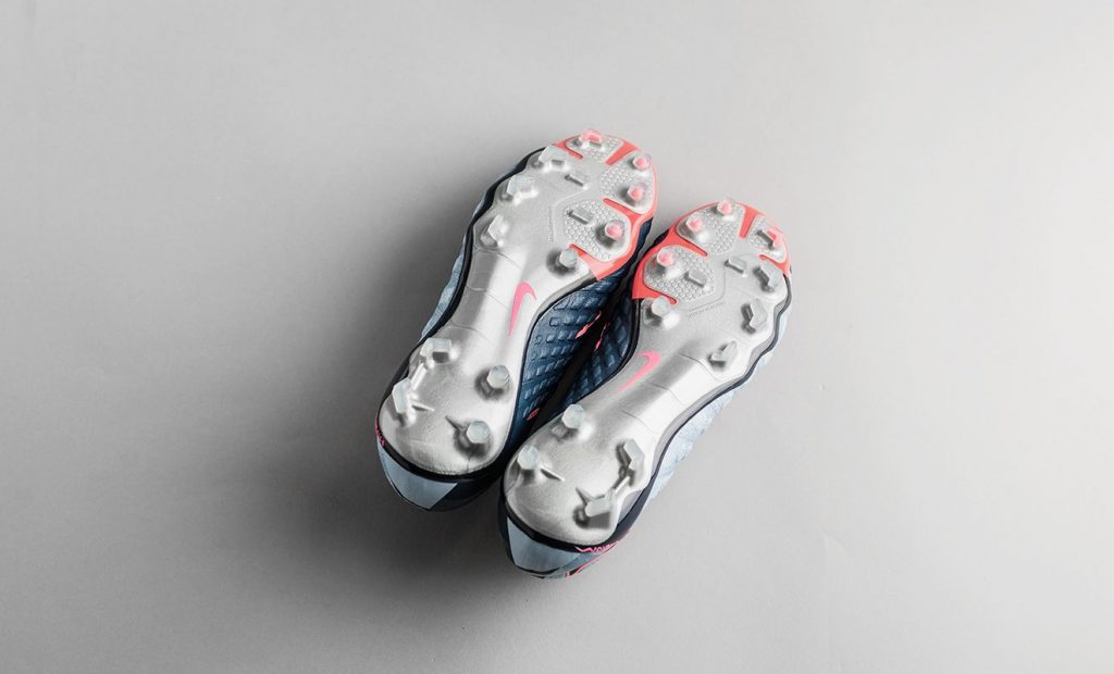 Nike Hypervenom Rising Fast