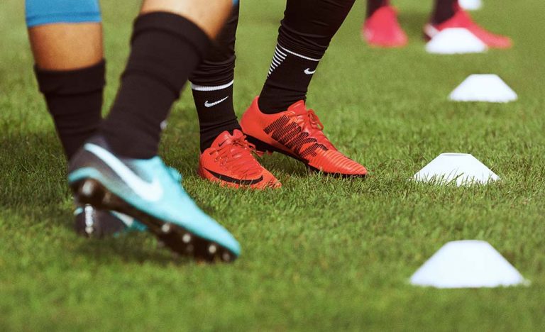 Promotion Chaussures de Foot Nike