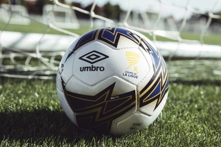 Umbro dévoile le ballon de la Coupe de La Ligue 2018