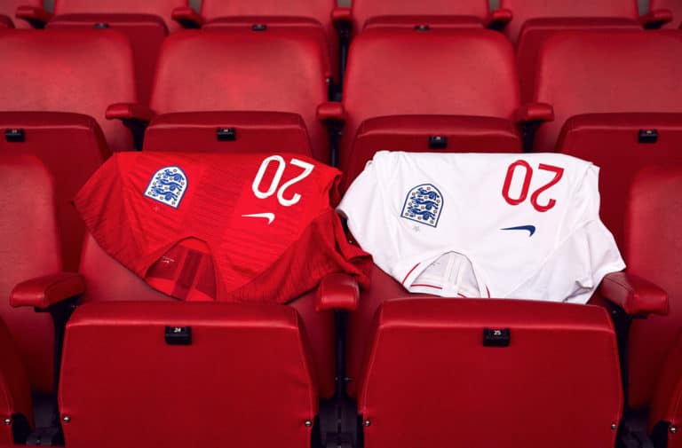 Les nouveaux maillots de l’Angleterre pour la coupe du monde 2018