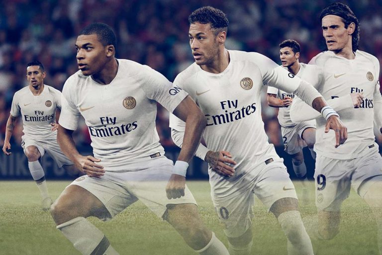 PSG : Le nouveau maillot extérieur dévoilé pour la saison 2018-2019