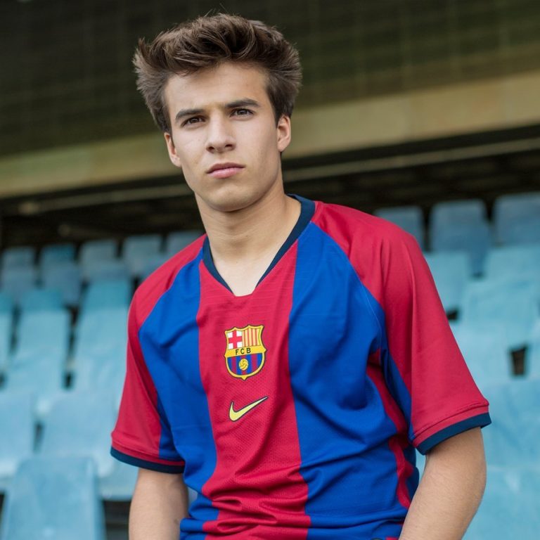 Nike réédite le maillot du FC Barcelone saison 1998/99
