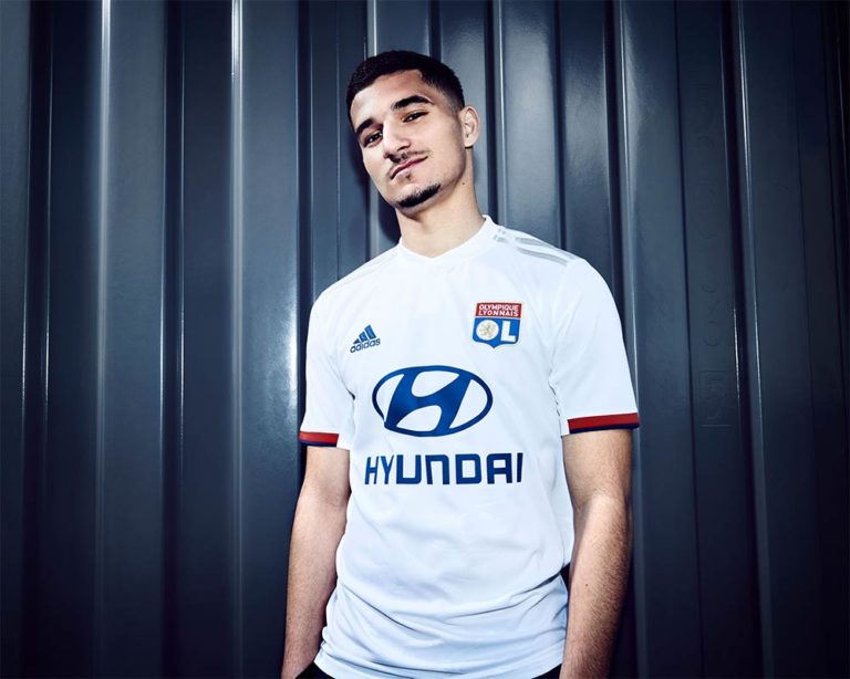L’Olympique Lyonnais (OL) présente ses maillots 2019-2020