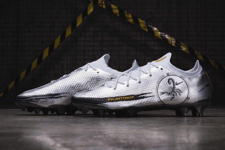 Chaussures de foot Nike Phantom GT Scorpion