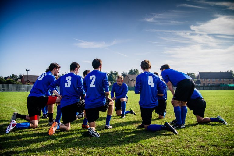 Les 5 exercices d’échauffement de footballeur professionnel à faire avant un match