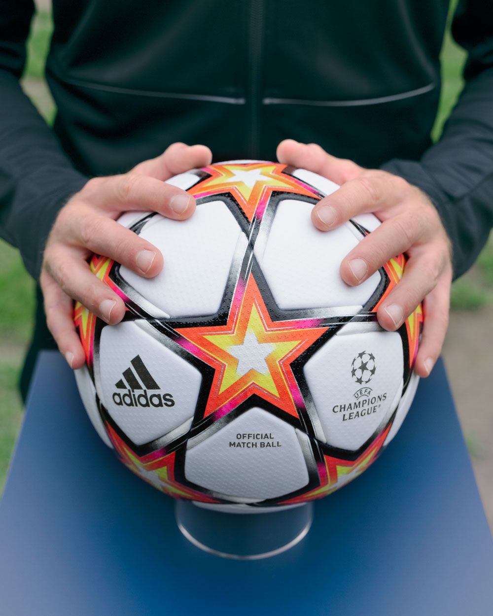 adidas présente le nouveau ballon de la Ligue des Champions !