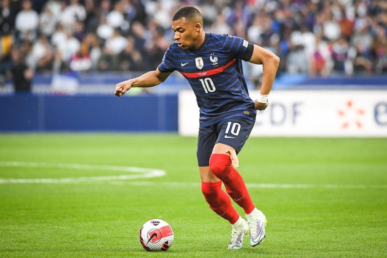 Mbappé deviendra-t-il le meilleur joueur français à la fin de sa carrière ?