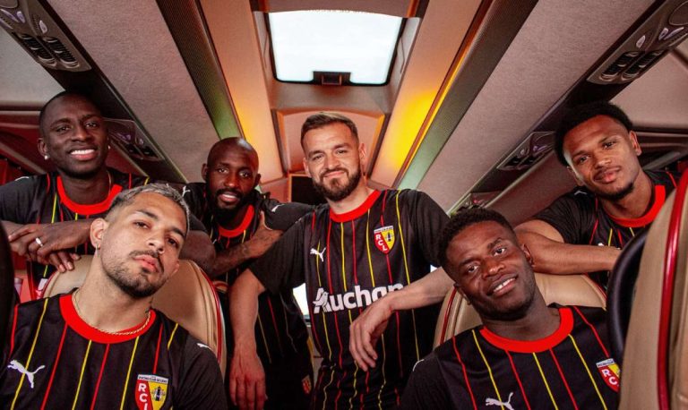 RC Lens : le nouveau maillot extérieur saison 2023-2024 dévoilé