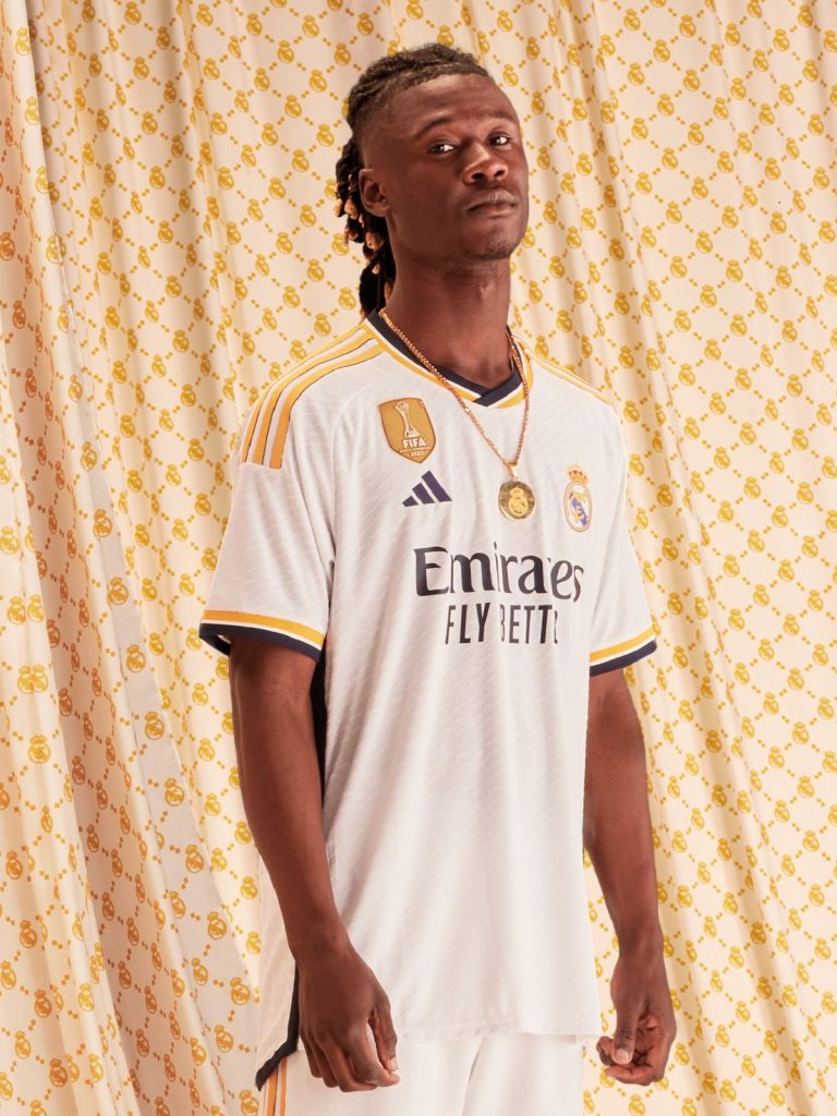 Le Real Madrid dévoile son nouveau maillot domicile 2023/24
