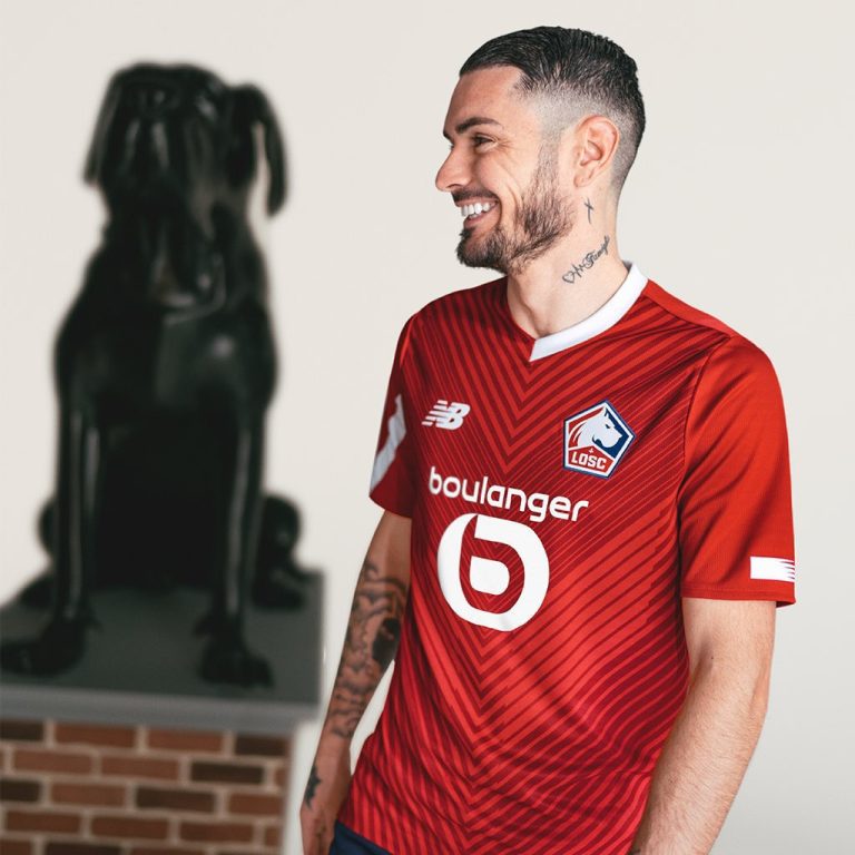 LOSC Le nouveau maillot domicile pour la saison 2023/24 dévoilé !