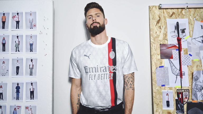 Le Milan AC dévoile un maillot extérieur 2024 qui s’inspire de la mode