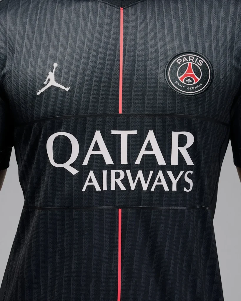 detail 4eme maillot PSG 2025-2026 - HM3206-045