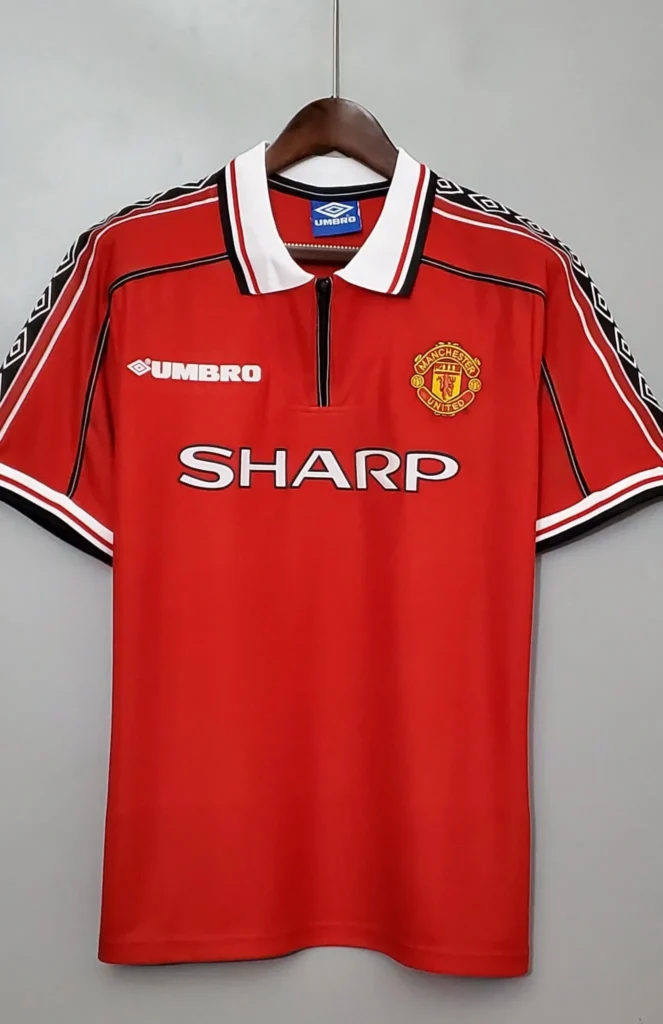 maillots de foot de Manchester United vendu sur l'application WhatNot